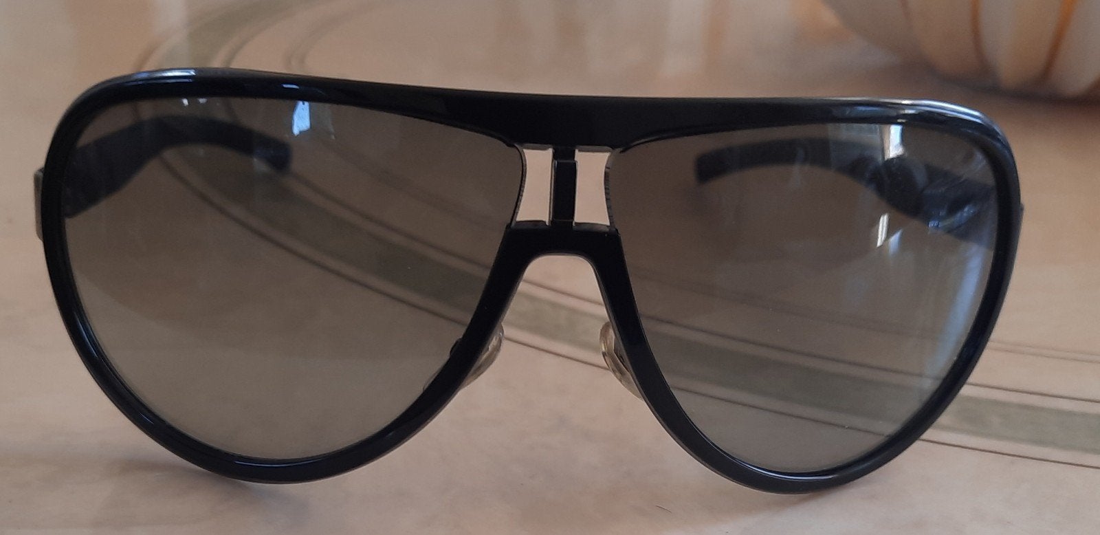 Mooie Gucci zonnebril, Overige merken, Zonnebril, Zwart, Ophalen of Verzenden