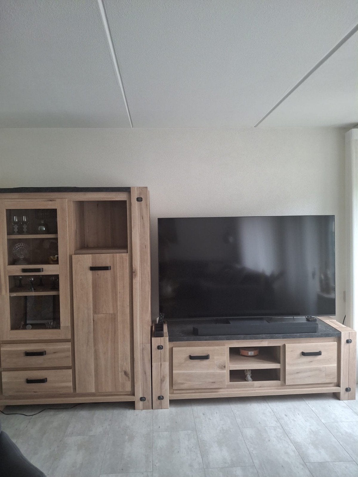 tv kast + vitrine kast, Ophalen, Eikenhout, 50 tot 100 cm, Zo goed als nieuw