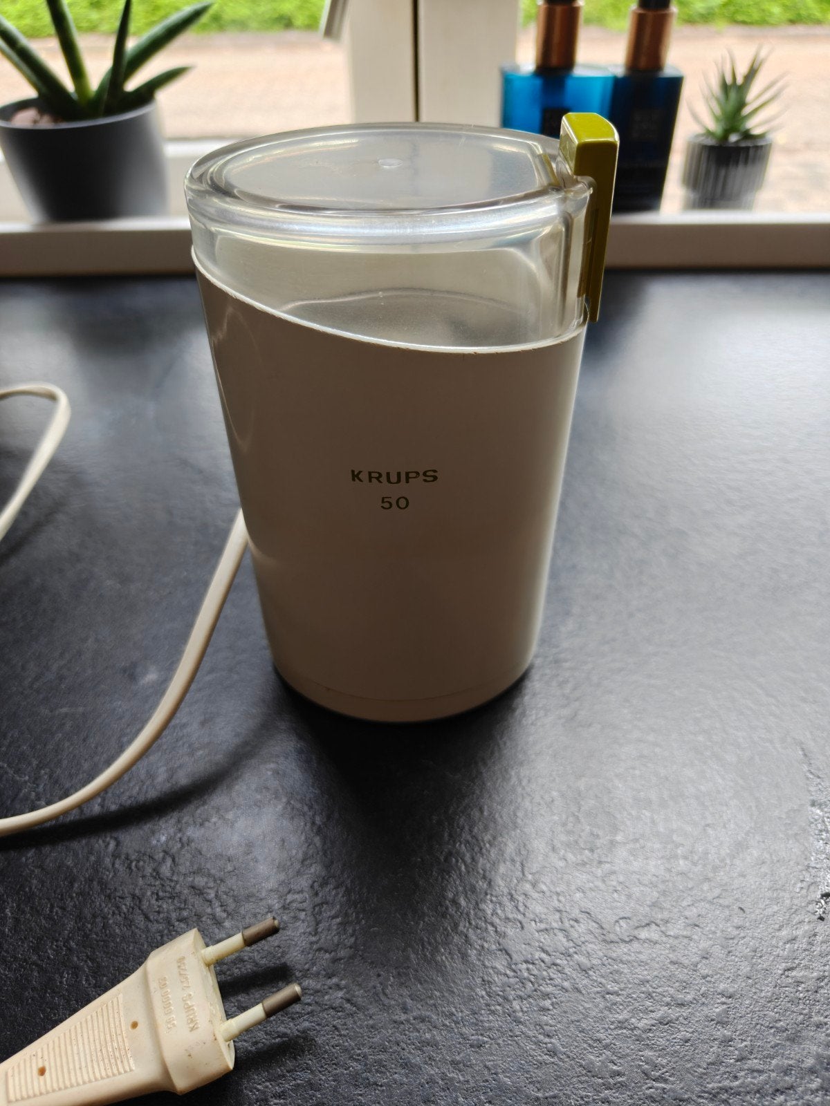 Vintage Krups koffiemolen type 317 – Made in Germany – werke, Huis en Inrichting, Keuken | Keukenbenodigdheden, Ophalen of Verzenden