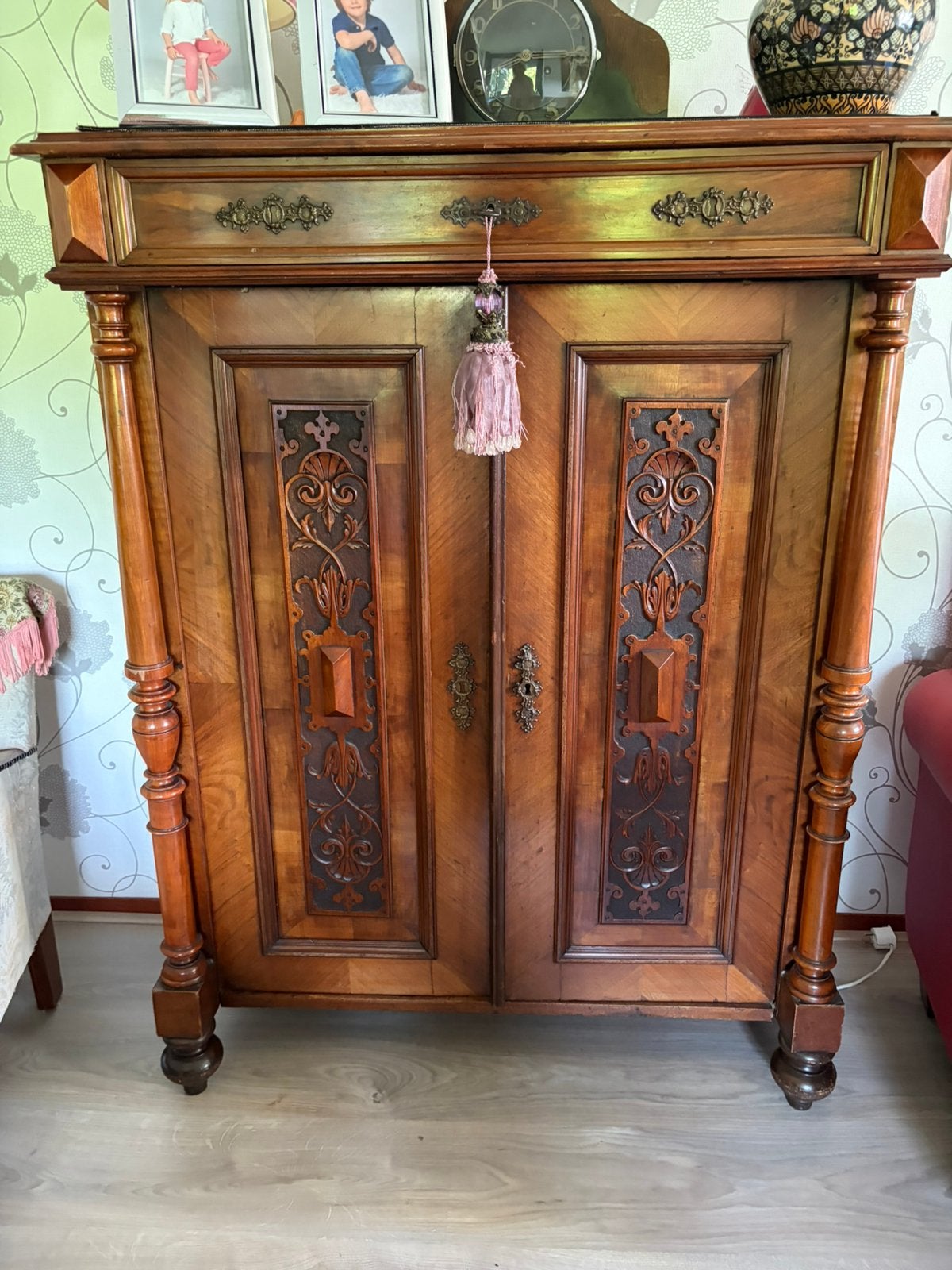 Antieke notenhouten kast ca 1900, Antiek en Kunst, Ophalen