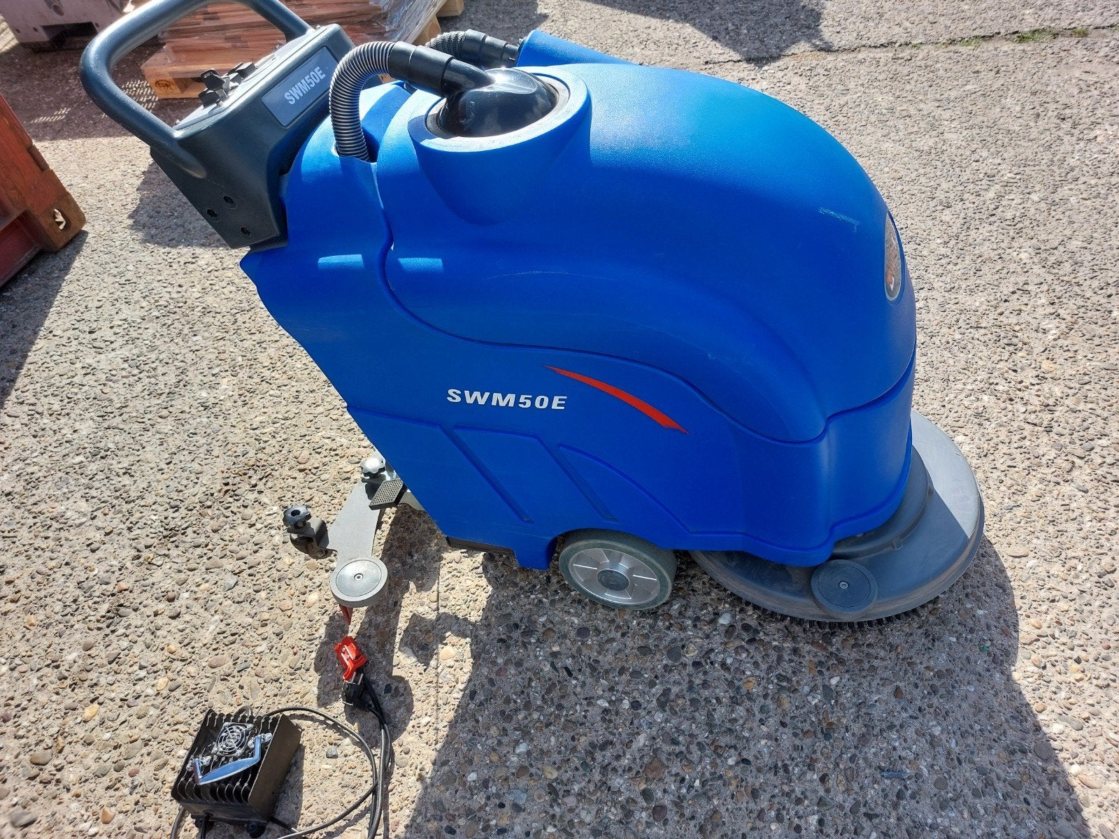 Topregal schrobmachine/vloerenreiniger, Ophalen, Zo goed als nieuw