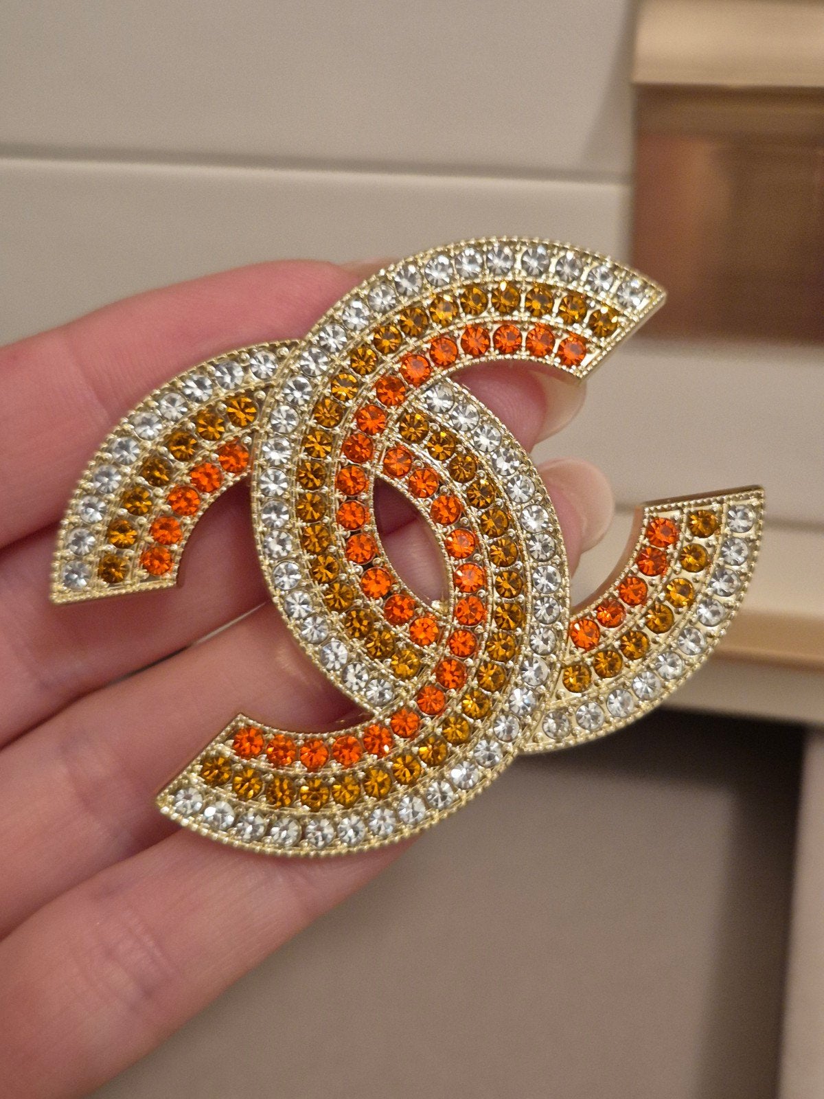Broche Goudkleurig met Stenen, Sieraden, Tassen en Uiterlijk, Broches, Overige materialen, 4 tot 7 cm, Met strass, Verzenden