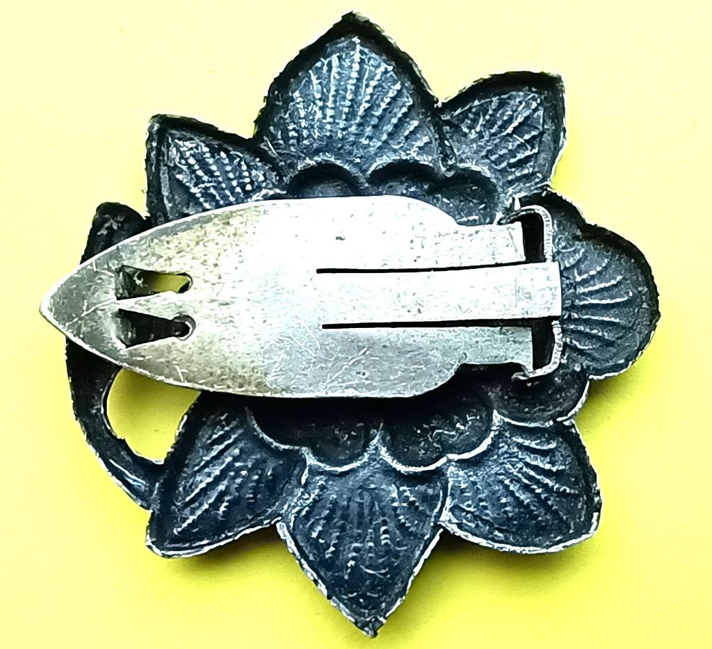 zilveren vintage broche ,voor de kenner c.q. verzamelaar, Overige materialen, 4 tot 7 cm, Gebruikt, Ophalen of Verzenden