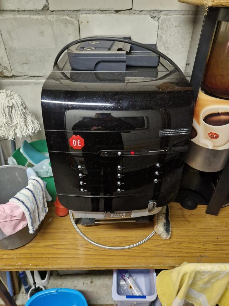 Douwe Egberts Koffiemachine - Zwart, Witgoed en Apparatuur, Koffiezetapparaten, Gebruikt, Overige typen, 10 kopjes of meer, Koffiemachine