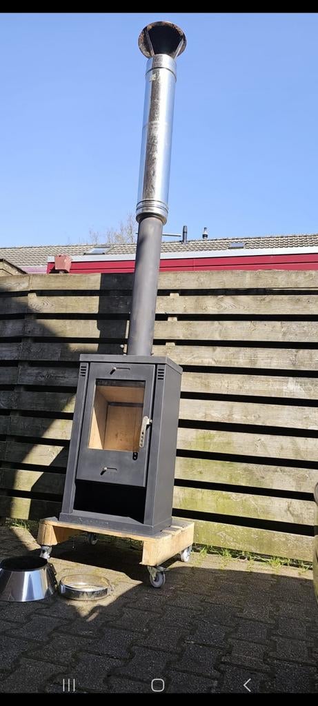 Houtkachel met pijp compleet voor overkapping mancave, Tuin en Terras, Tuinhaarden, Ophalen