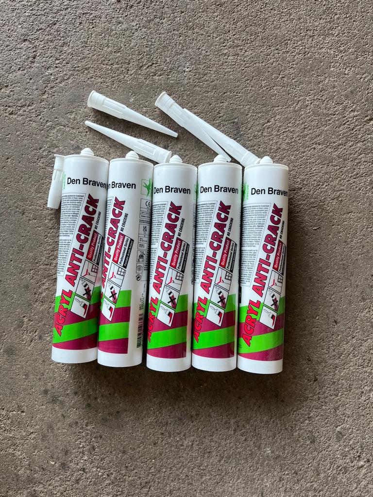Acrylaatkit - wit - 5 tubes - ongeopend, Minder dan 4 cm, Overige materialen, Nieuw, Ophalen of Verzenden