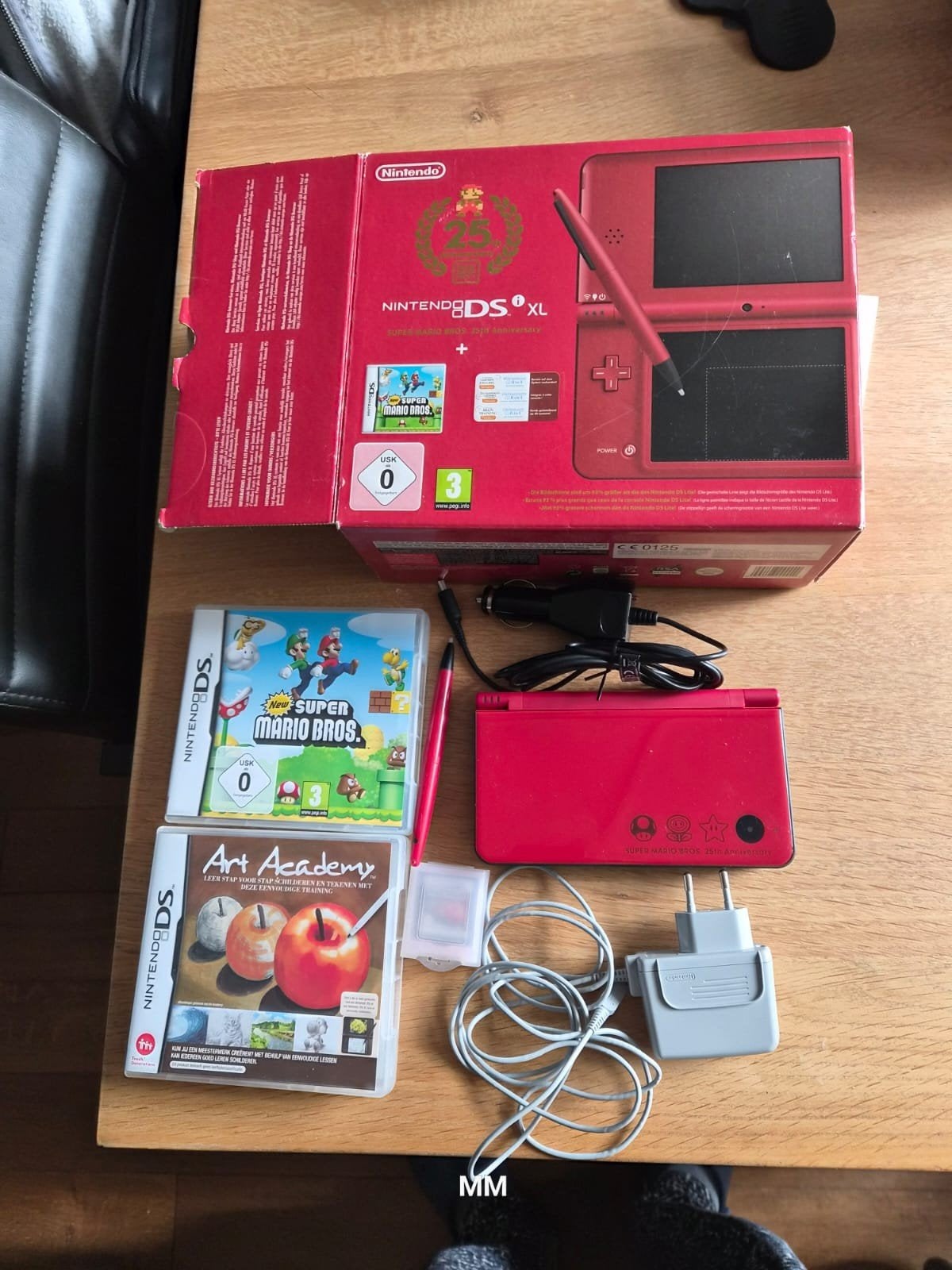 Nintendo DSi XL Rood met 2 games en accessoires, Spelcomputers en Games, Ophalen, Dsi XL, Met games, Zo goed als nieuw