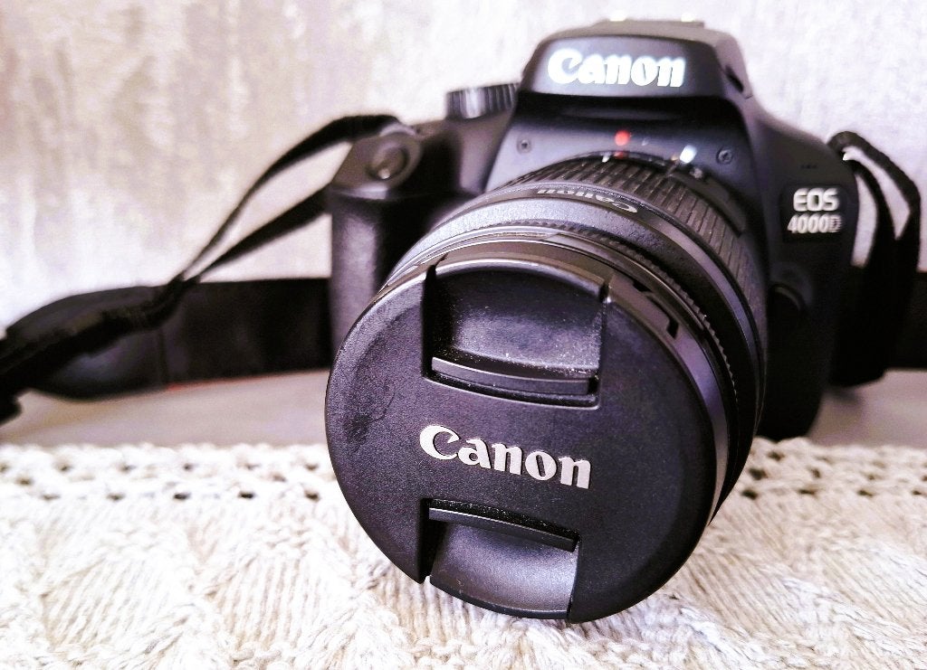 Fototoestel Canon EOS 4000D, Ophalen, Spiegelreflex, Canon, Zo goed als nieuw