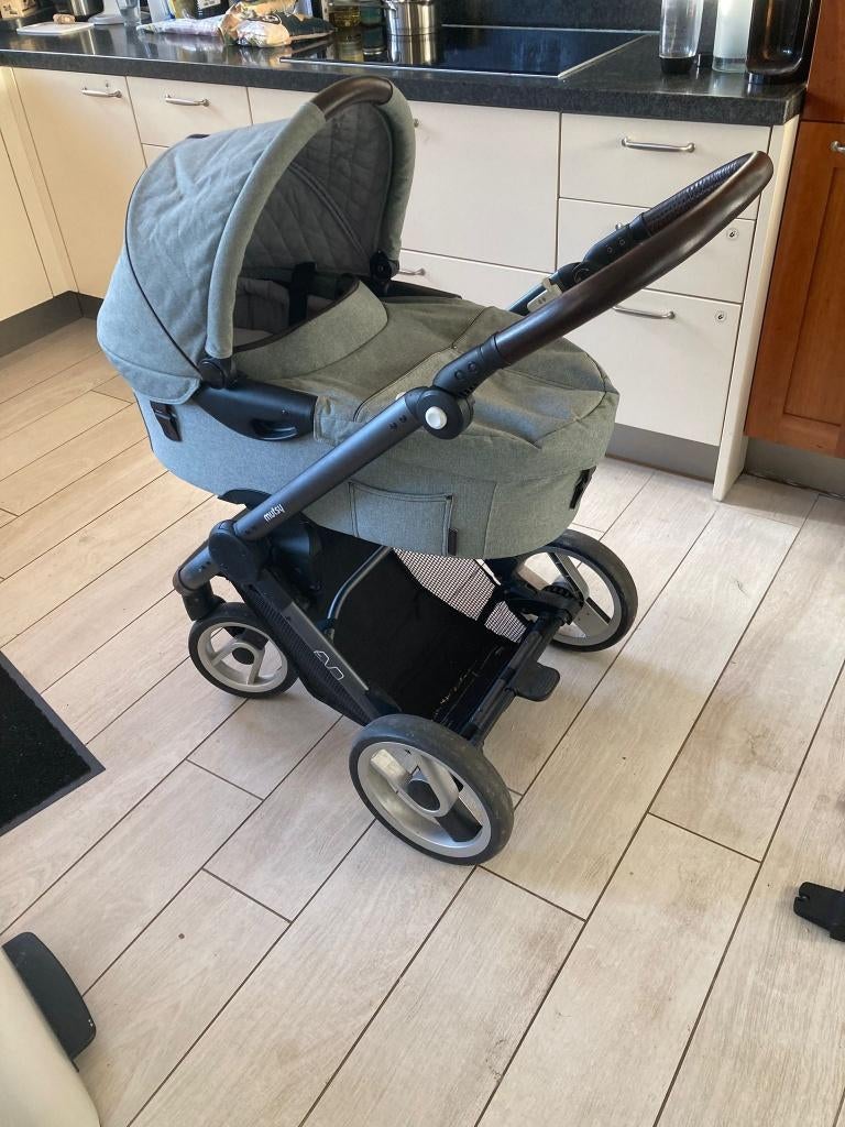 Mutsy Evo kinderwagen, Kinderen en Baby's, Kinderwagens en Combinaties, Ophalen, Gebruikt, Combiwagen, Met reiswieg