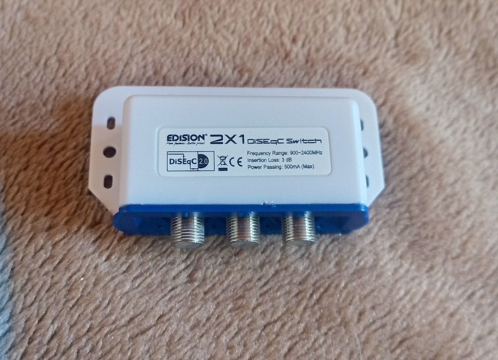 Edision DiSEqC switch 2/1, Ophalen of Verzenden, Zo goed als nieuw, (Schotel)antenne-accessoires, Overige merken