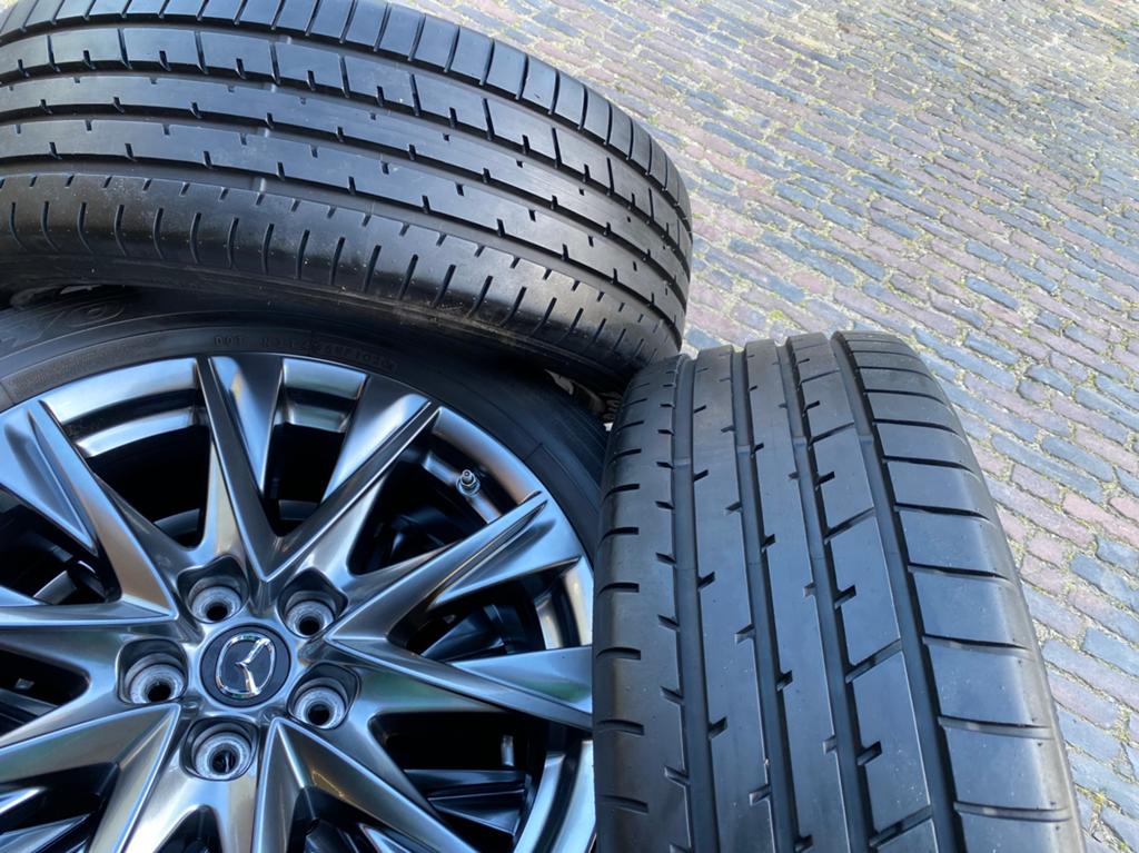 ALS NIEUWE 19” Mazda CX5 velgen + 225/55 R19 banden (8 mm), Auto-onderdelen, Banden en Velgen, 19 inch, Banden en Velgen, Nieuw
