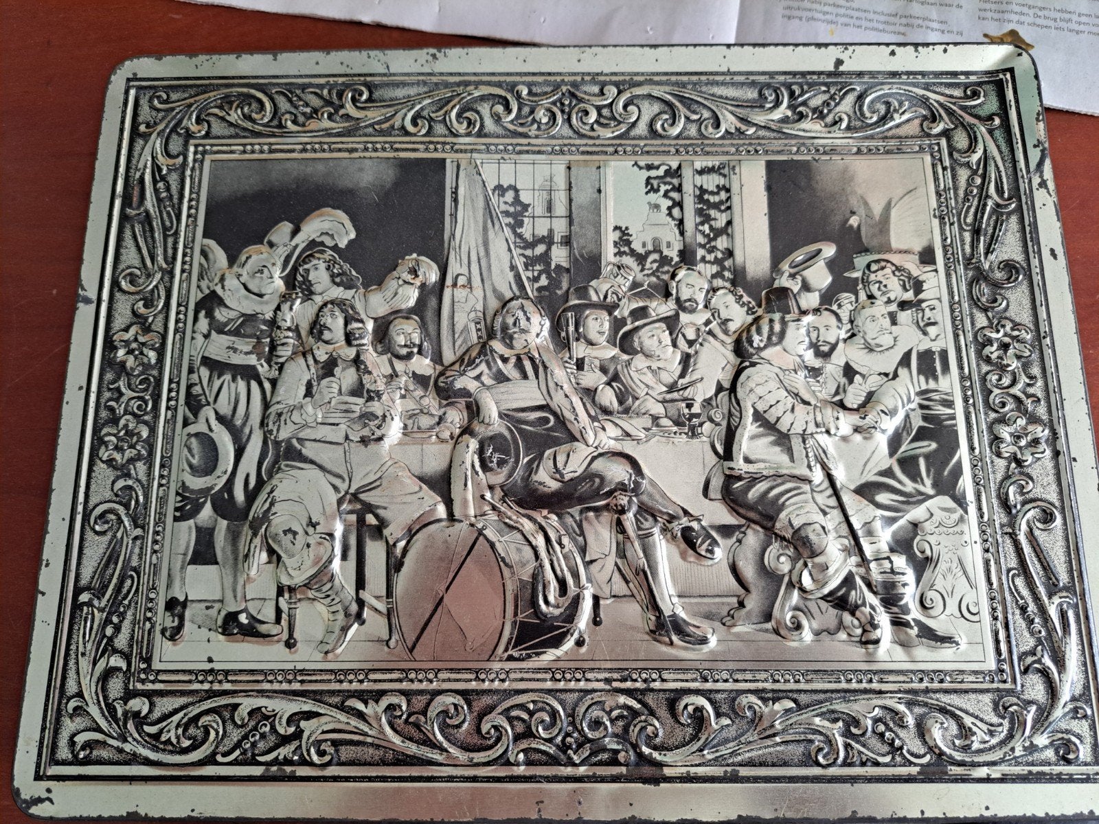 Vintage Patria koekblik met reliëf, ridders en paarden, Antiek en Kunst, Ophalen
