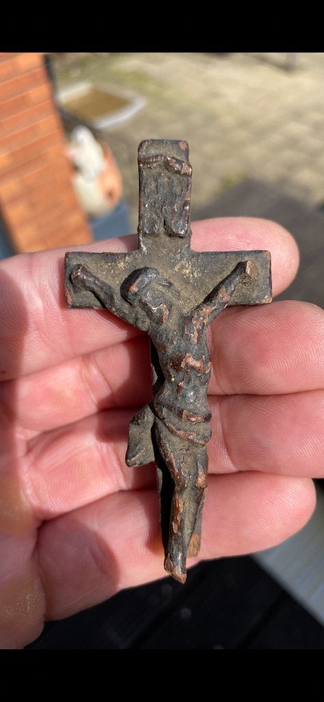 Antiek houten corpus kruisje., Verzenden