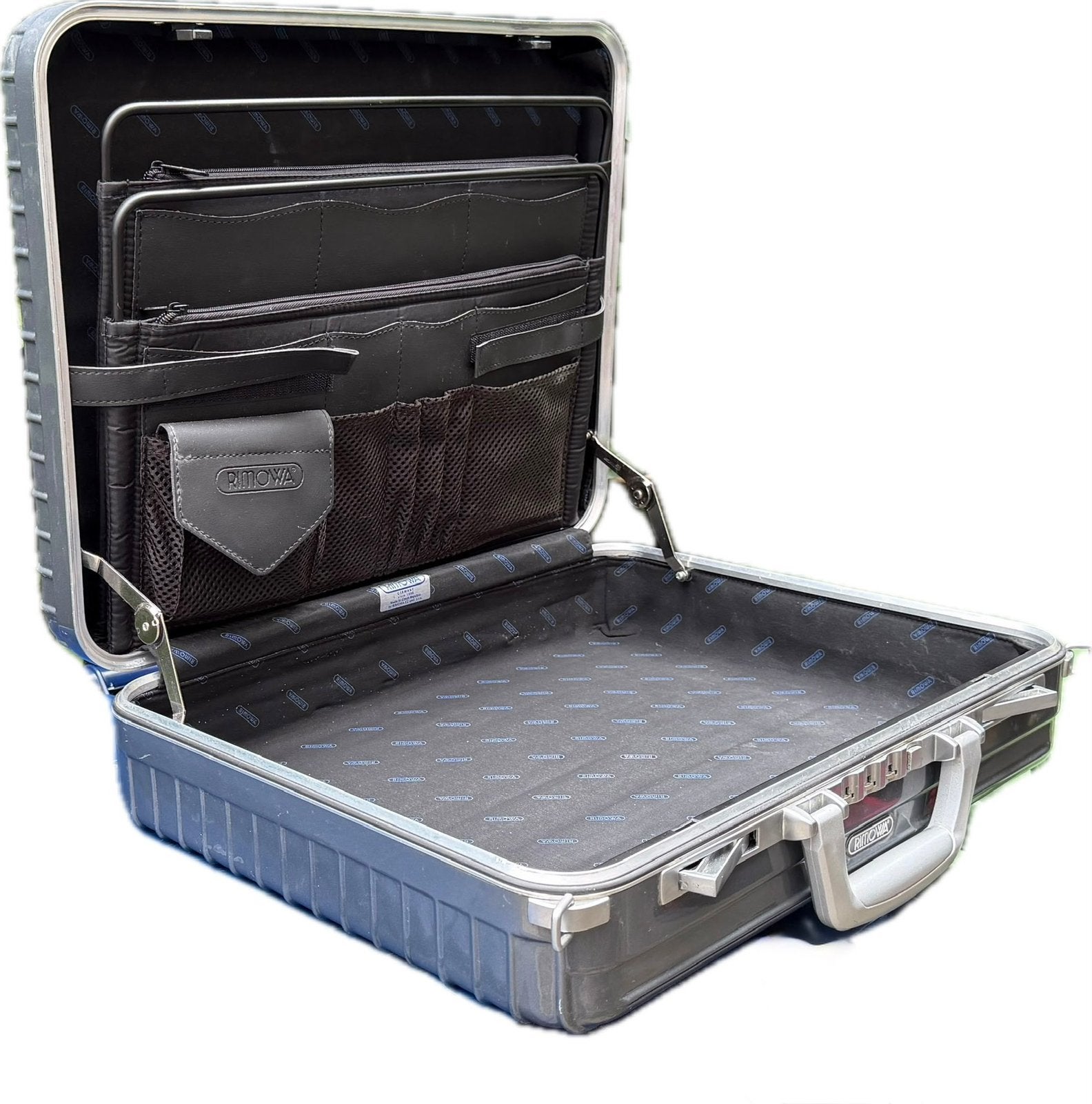 RIMOWA Attaché Koffer – Donker Zilvergrijs Aluminium–Vintage, 45 tot 55 cm, Slot, Minder dan 50 cm, Ophalen of Verzenden