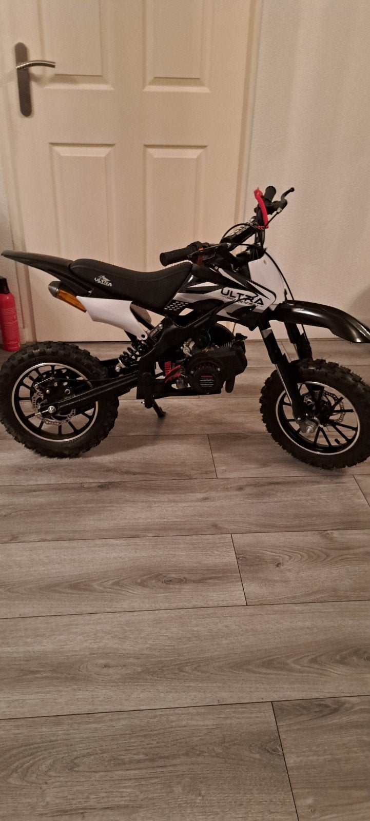 nieuwe 50 cc crosser, Fietsen en Brommers, Minibikes, Midibikes en Pitbikes, Ophalen of Verzenden, Zo goed als nieuw, Overige typen