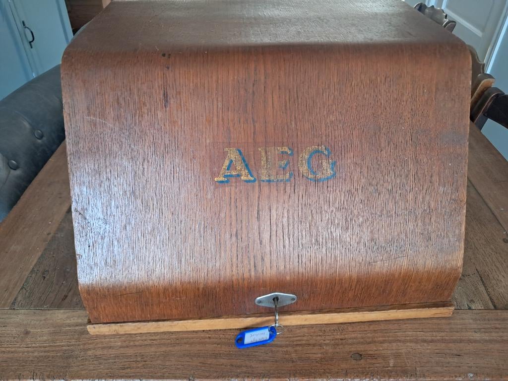 Te koop antieke typemachine, Antiek en Kunst, Curiosa en Brocante, Ophalen of Verzenden