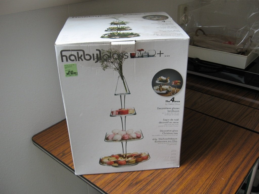 4 Delen hakbijlglas in doos nw piramide vorm €15.00 Etagere, Ophalen of Verzenden, Nieuw