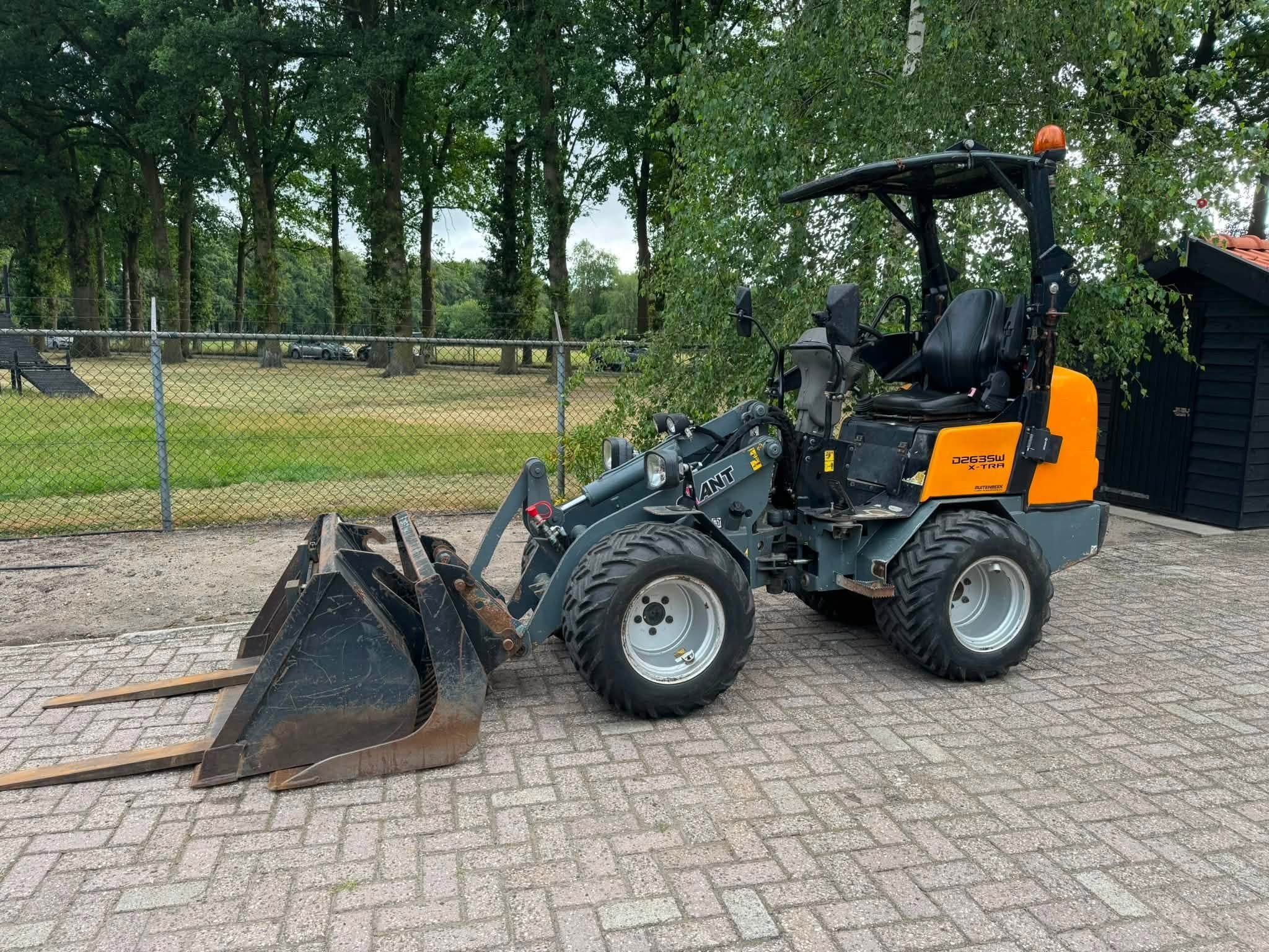 Giant D263SW X-TRA D263SW X-tra shovel (bj 2017), Wiellader of Shovel