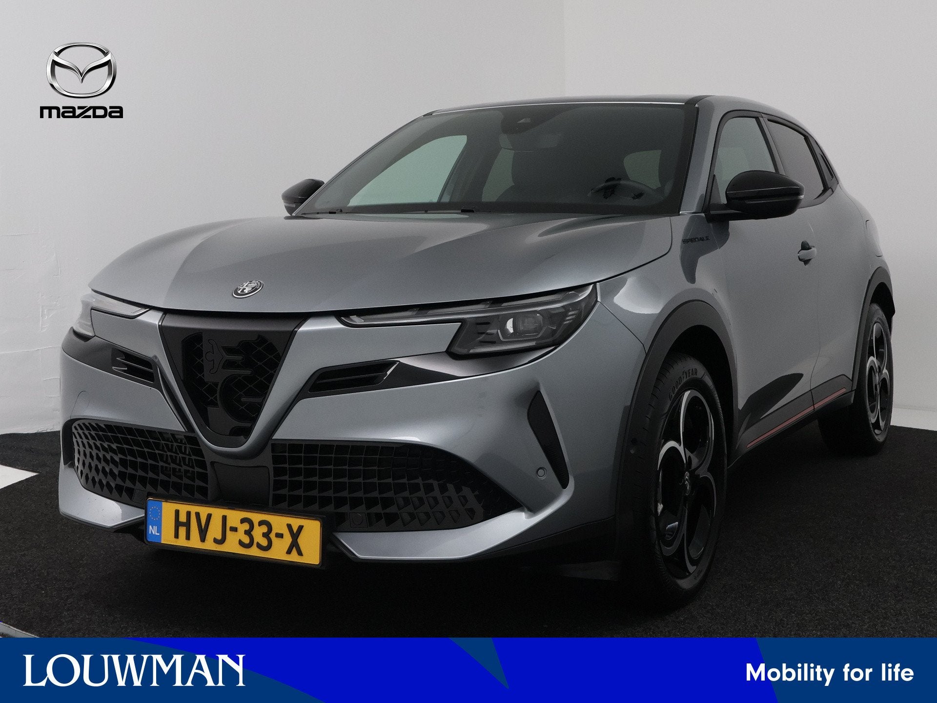 Alfa Romeo Junior 1.2 Turbo Hybrid Ibrida Speciale Navigatie, Auto's, 1199 cc, Adaptive Cruise Control, Origineel Nederlands, Bedrijf