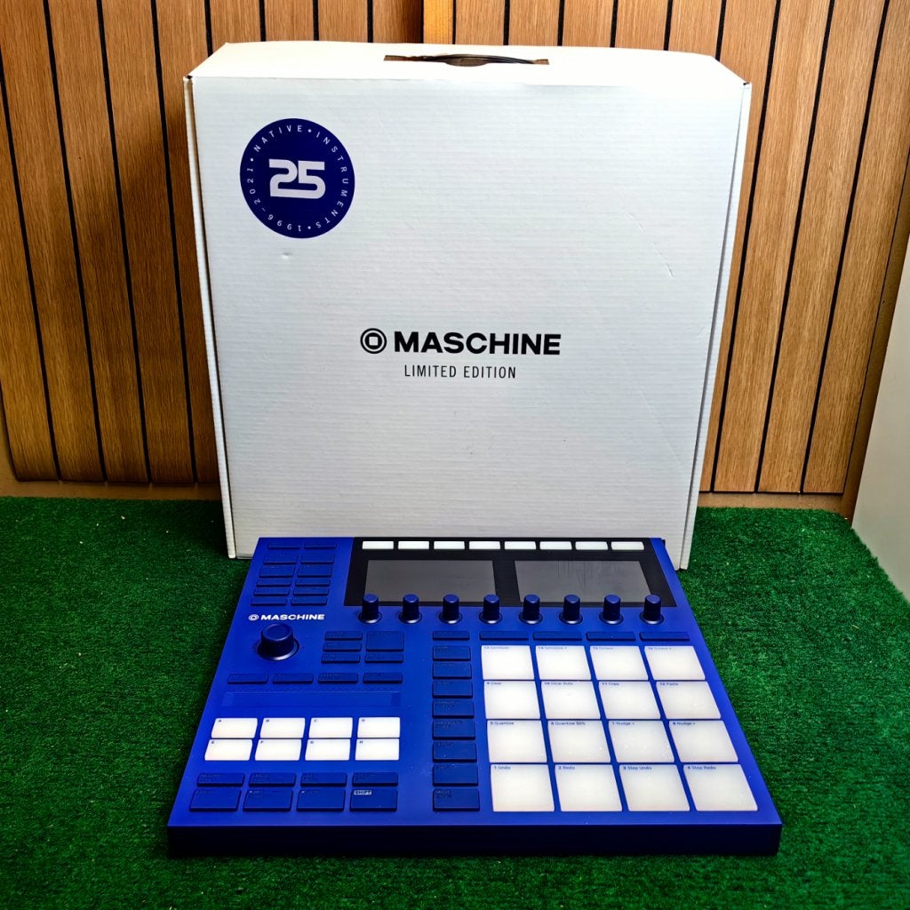 Native Instruments 25 MK3 Midi Controller - In Nette Staat, Muziek en Instrumenten, Native Instruments, Zo goed als nieuw, https://support.native-instruments.com/hc/nl
