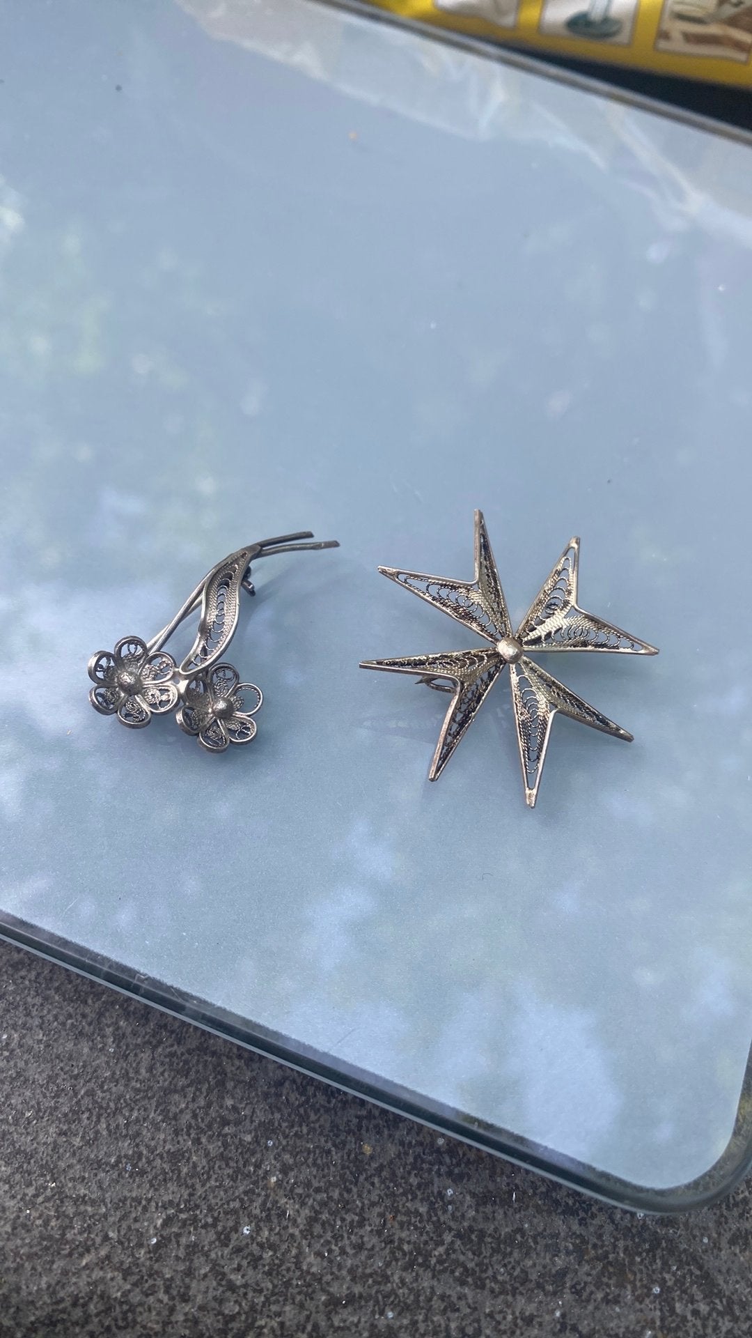 2filigrain zilveren broches, Ophalen of Verzenden, Zo goed als nieuw, Zilver
