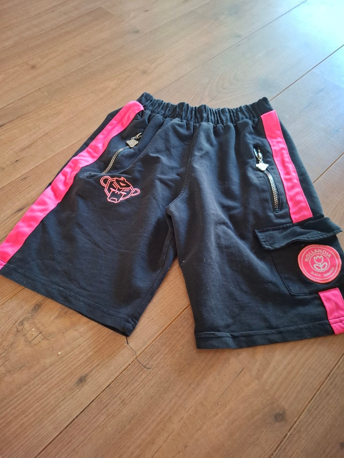 Black Bananas korte broek zwart/roze - Maat S, Ophalen of Verzenden, Gebruikt, Black Bananas, Jongen of Meisje