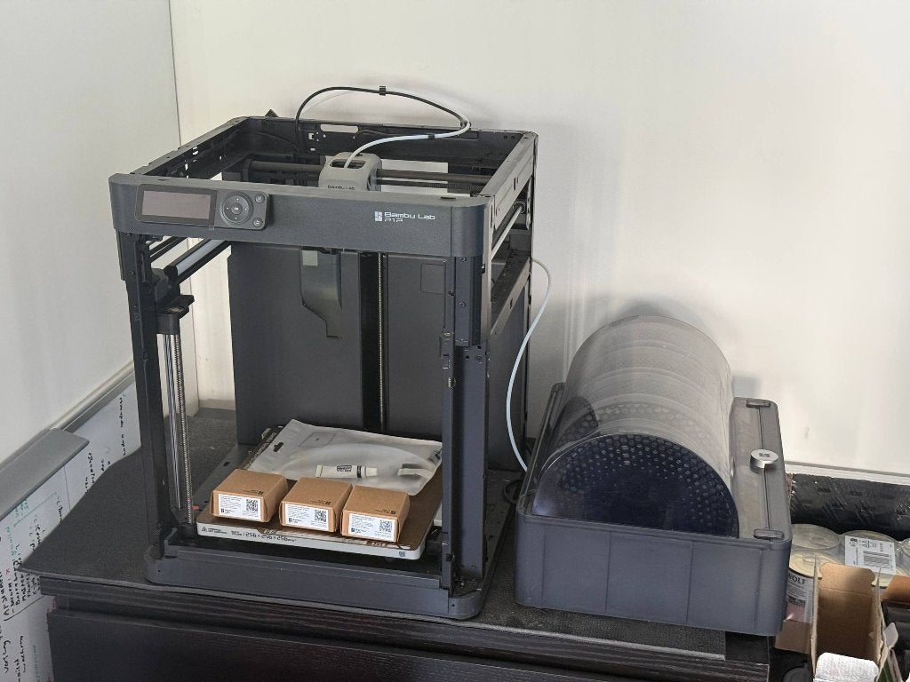 Bambu Lab P1P 3D-printer + Nozzle Set | AMS (optioneel), Ophalen, Zo goed als nieuw, Filament, Ingebouwde Wi-Fi