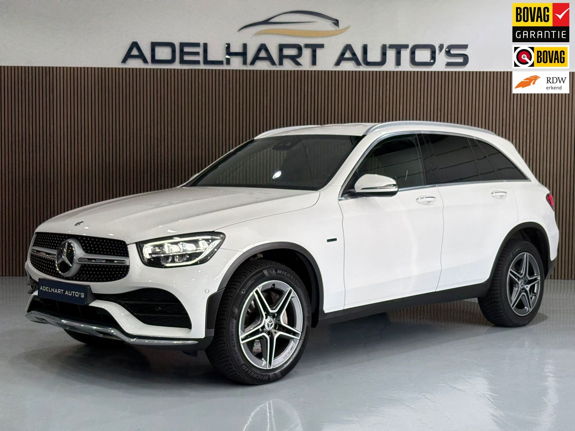 Mercedes-Benz GLC-klasse 300e 4MATIC Business Solution AMG /, Auto's, Automaat, Gebruikt, Zwart, 4 cilinders