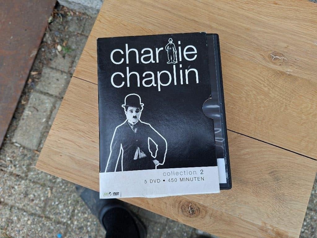 dvd box van charlie chaplin        5 dvd box, Alle leeftijden, Ophalen of Verzenden, Zo goed als nieuw, Komedie