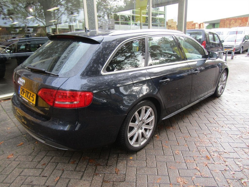 Audi A4 2.0 TDI S-LINE AVANT, Auto's, Audi, Voorwielaandrijving, Gebruikt, Zwart, 4 cilinders