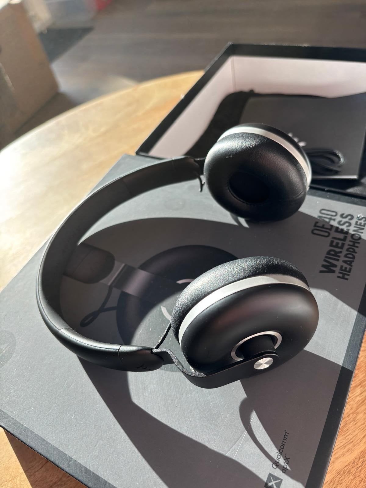 Splinternieuwe OE40 Wireless Headphones - Nooit gedragen, Ophalen of Verzenden, Nieuw, Zwart, Draadloos