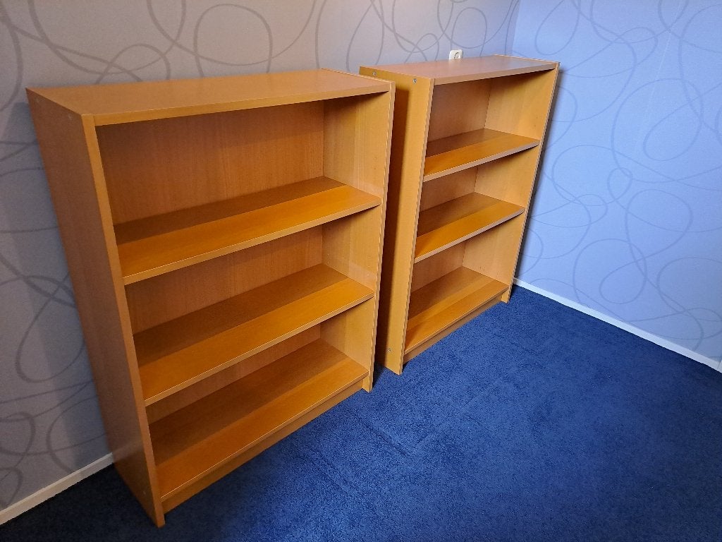 boekenkast Billy Ikea laag (2x), Ophalen, Met plank(en), Gebruikt, 100 tot 150 cm