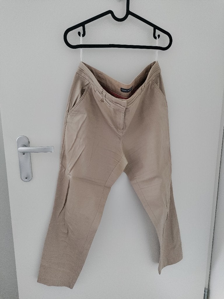 Trousers beige cotton size 38, Maat 38/40 (M), Beige, Ophalen of Verzenden, Zo goed als nieuw
