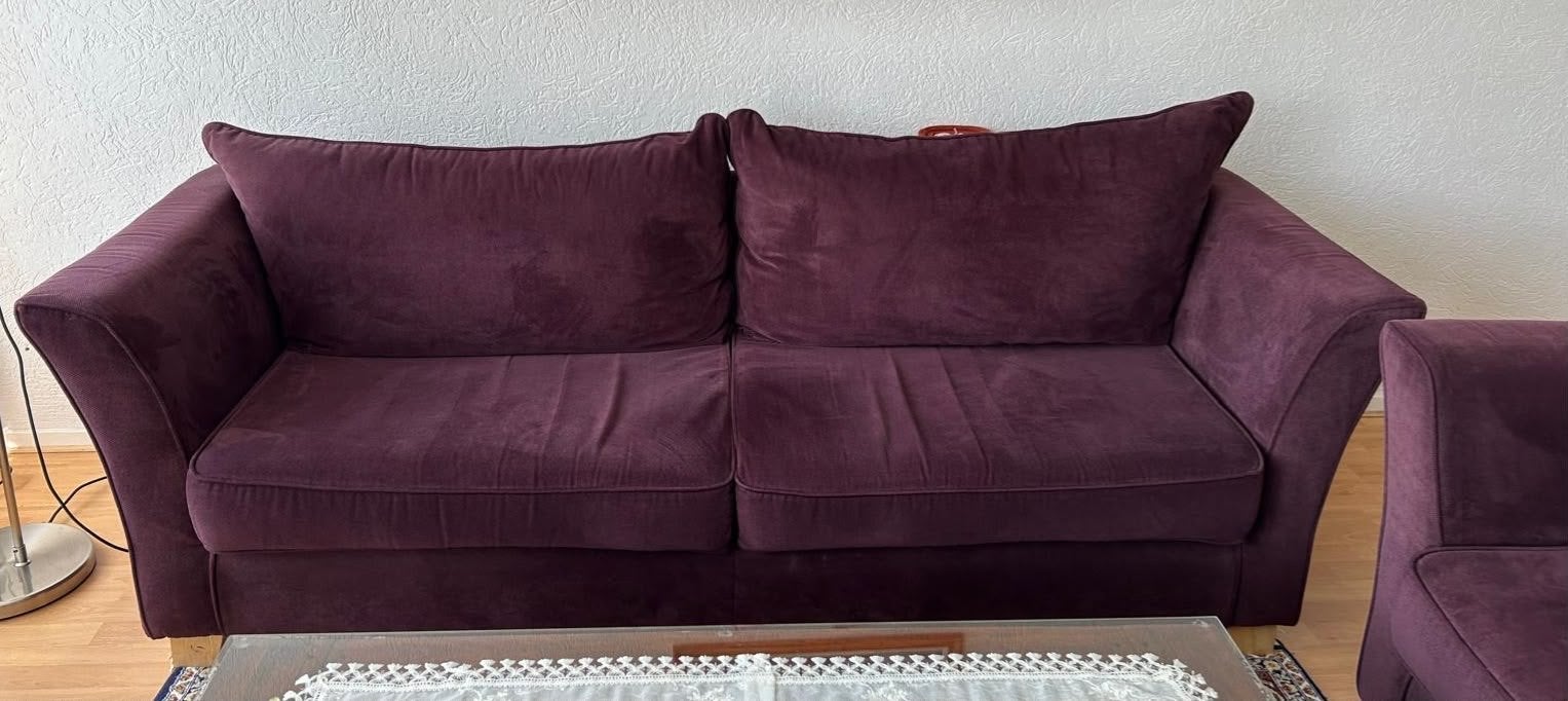 Comfortabele paarse bank - 2-zits en 3-zits, Gebruikt, Driepersoons, 75 tot 100 cm, Ophalen of Verzenden
