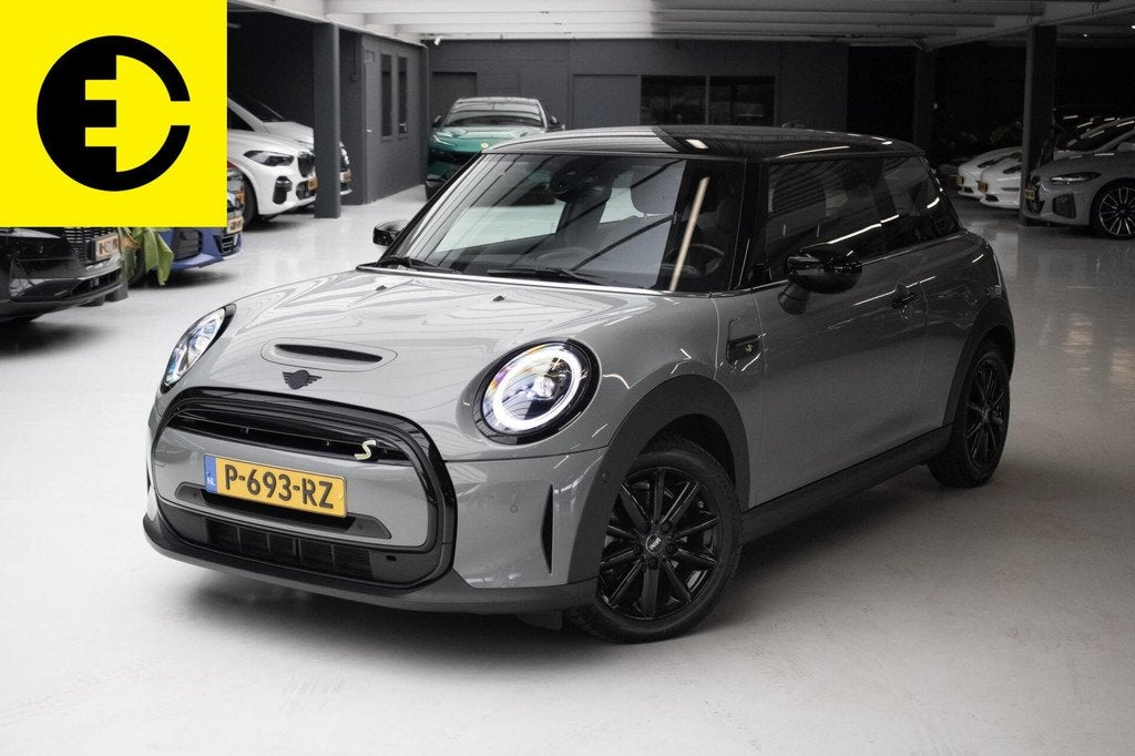 Mini Electric Business Edition 33 kWh | Camera | Stoelverwar, Auto's, Mini, 1340 kg, 33 kWh, 4 stoelen, Leder en Stof