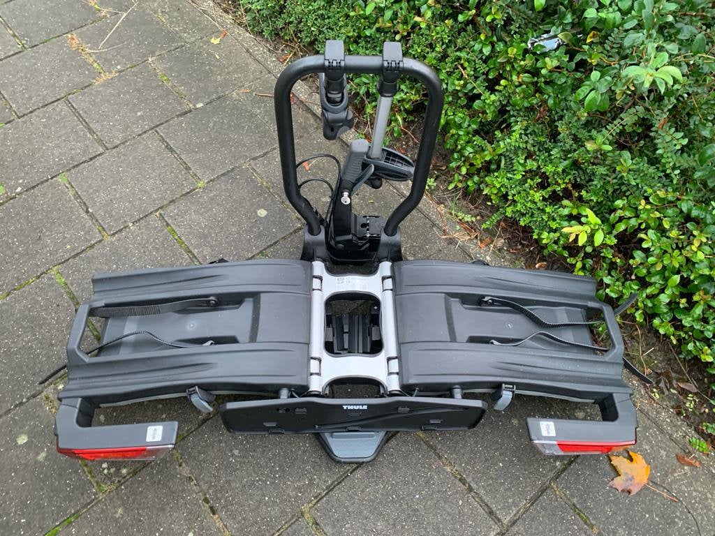 Z.G.A.N. fietsendrager Thule Easyfold XT2 933, Ophalen, Zo goed als nieuw, Brede banden, 2 fietsen