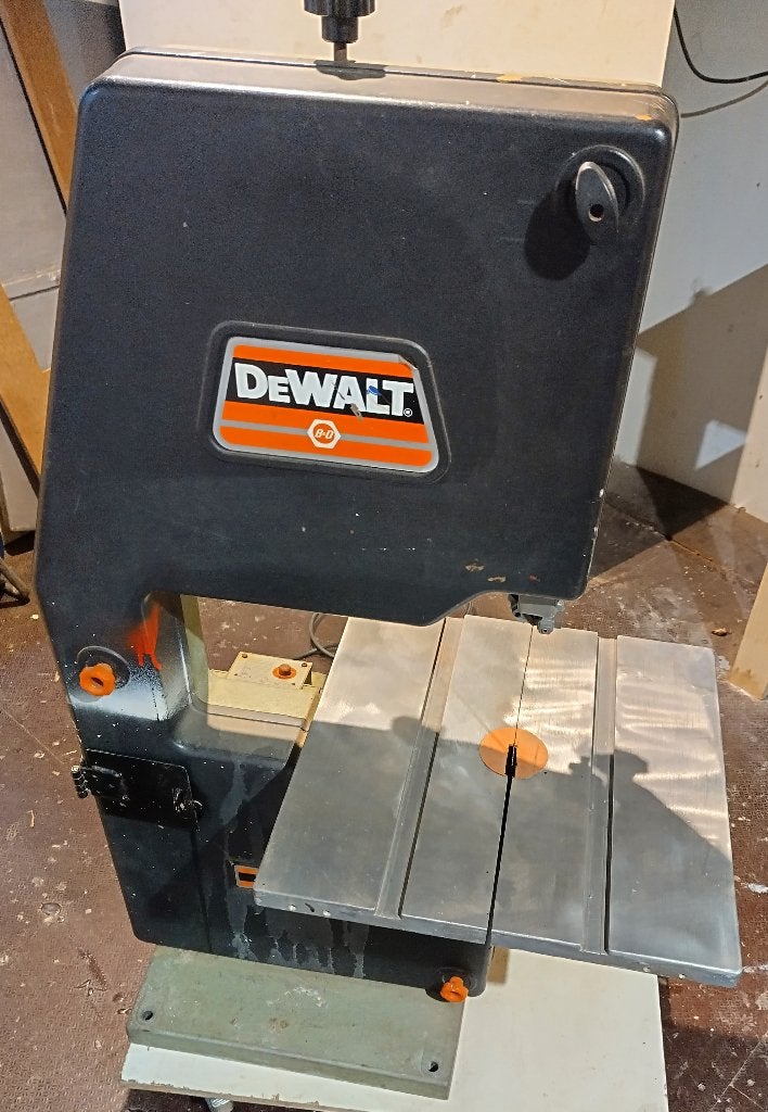 Lintzaag Hout, Gebruikt, DeWalt, 70 mm of meer, 600 tot 1200 watt