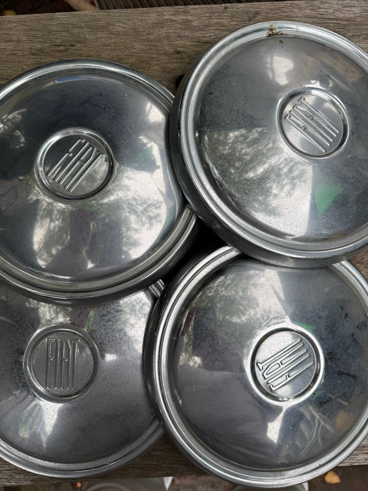 Vintage Fiat wieldoppen, Ophalen