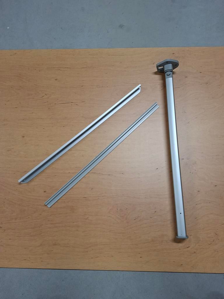 Zilveren tafelpoot met ophangrail en tafelsteun, Tafelpoot, 50 tot 100 cm, Info@reimo.com, Nieuw