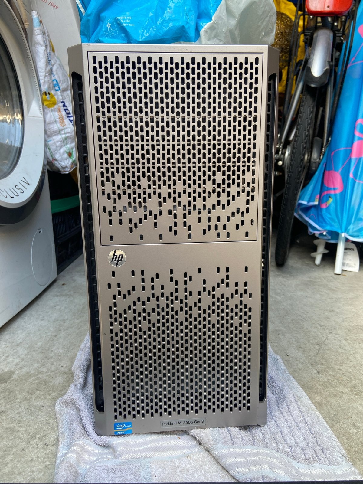 HP ProLiant ML350p Gen8 Server - Nette Staat, Veel RAM, Ophalen, Gebruikt, 32 GB, 2 tot 3 Ghz
