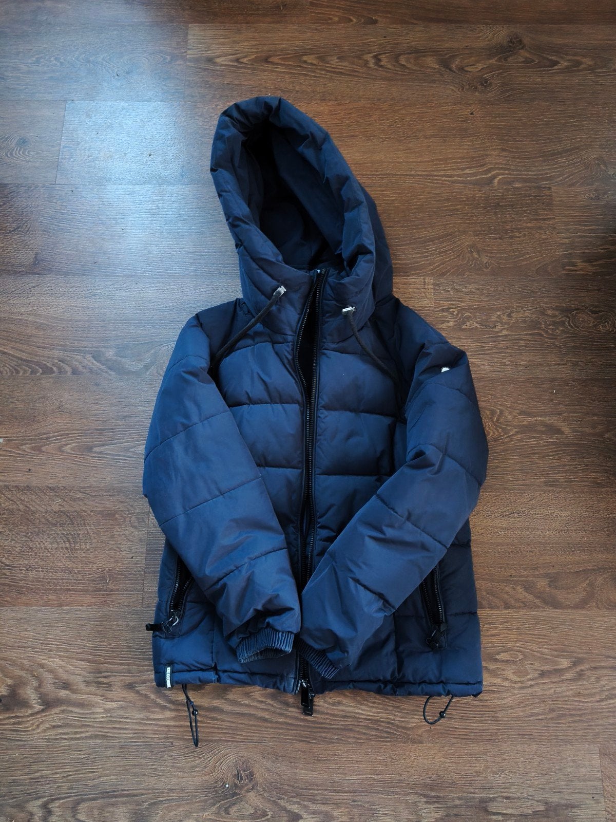 khujo winterjas, Ophalen, Zo goed als nieuw, Zwart