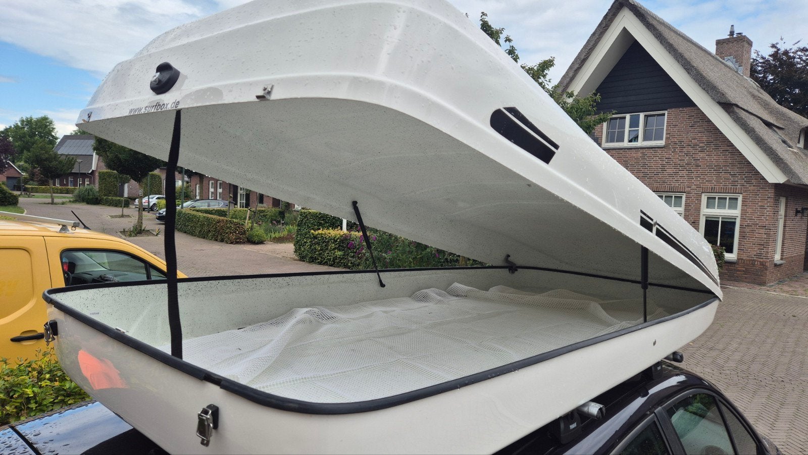 Te huur: dakkoffer 1500 liter!! Na 8 augustus weer vrij., Auto diversen, Ophalen, Gebruikt