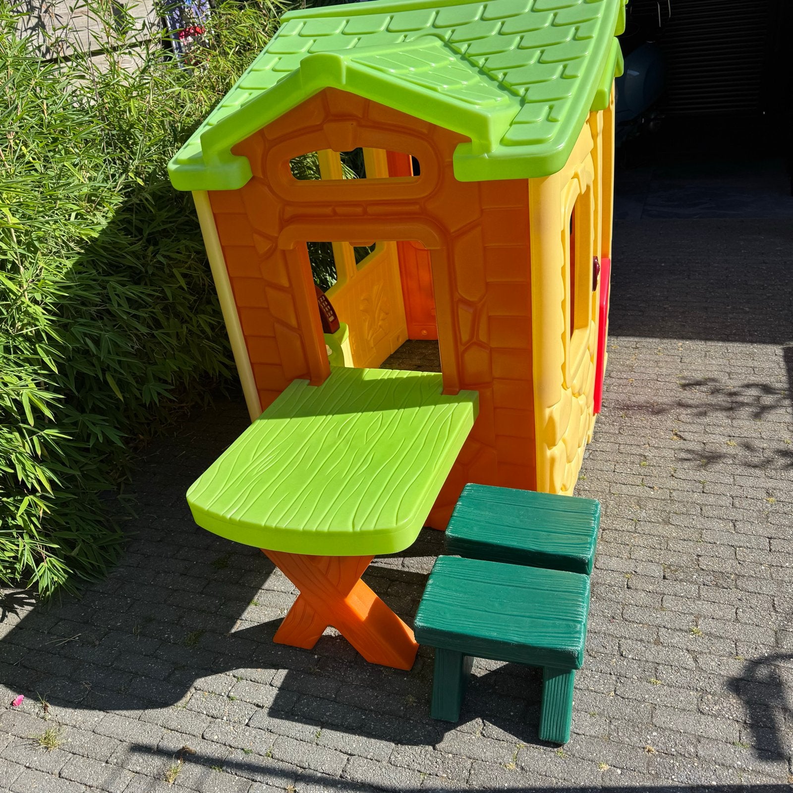 Little Tikes Speelhuisje met tafel en krukjes, Ophalen, Gebruikt, Kunststof