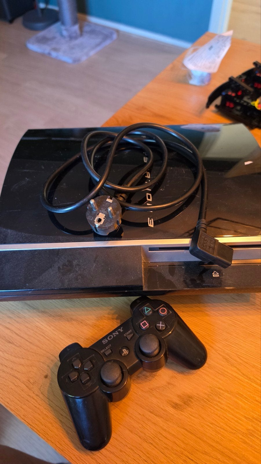 PlayStation 3 Slim met controller en kabel, Gebruikt, Ophalen of Verzenden, 120 GB, Met 1 controller