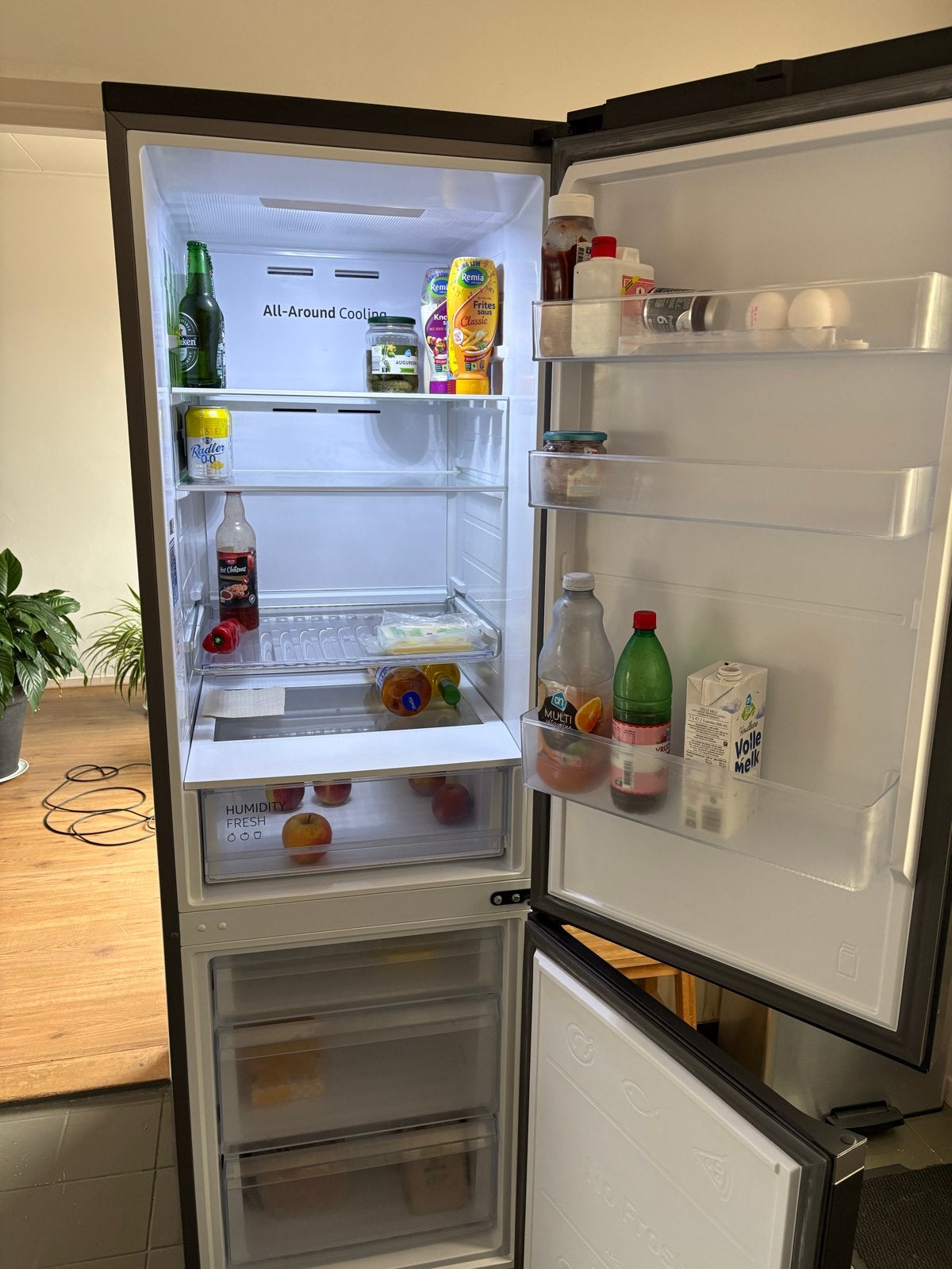 Foto 4 van Samsung Koel-vriescombinatie - Zwart - Zo goed als nieuw