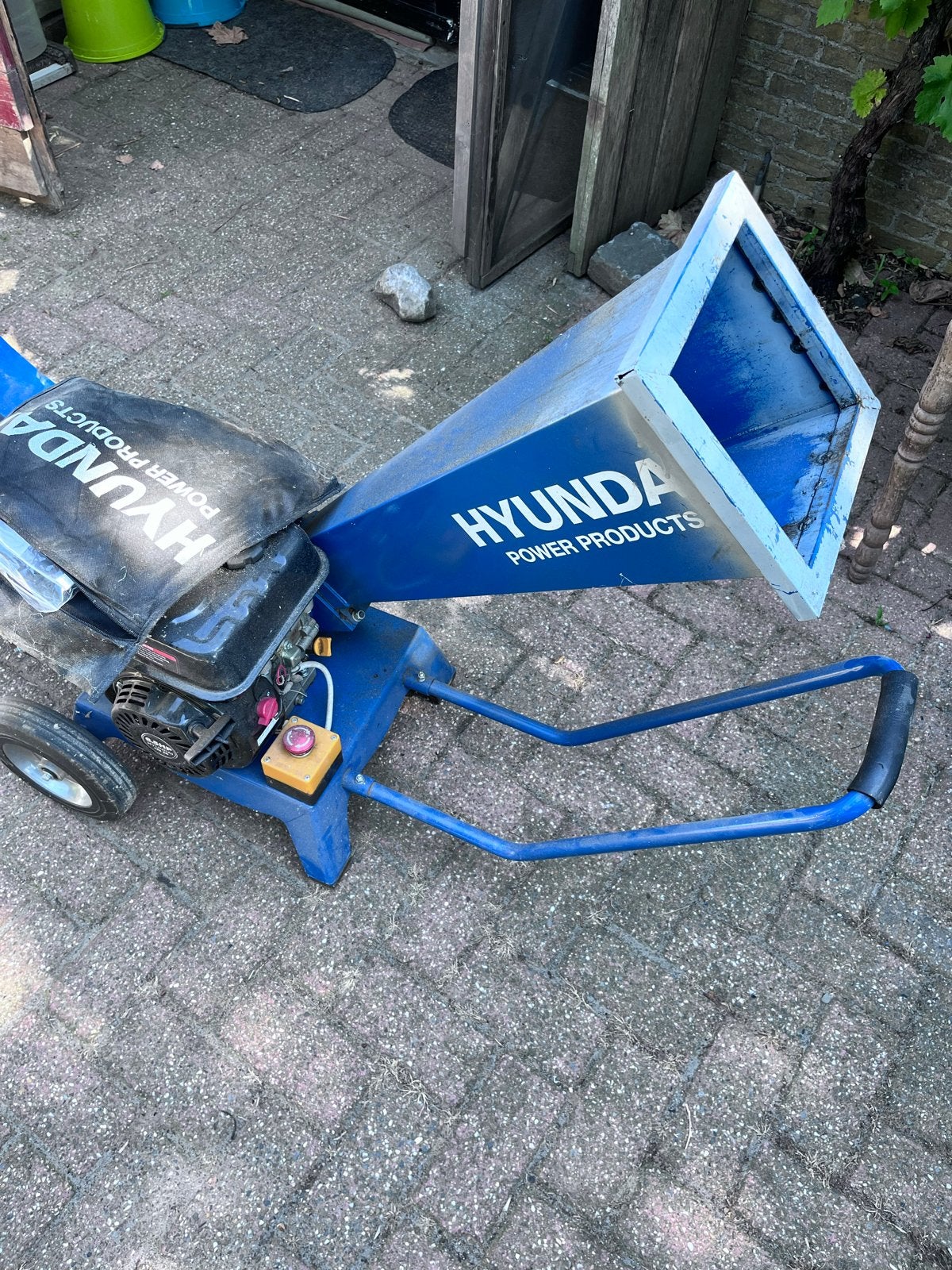 Hyundai Hakselaar 6.5HP Benzine - Trechter ingekort, Tuin en Terras, Hakselaars, Ophalen, Zo goed als nieuw, Benzine