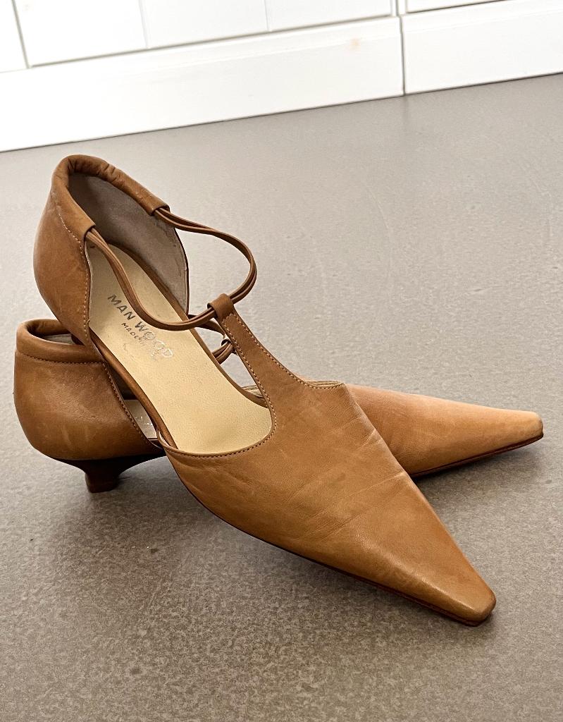 elegante MANWOOD zacht lederen kittenheels maat 36 -36,5, Zwart, Ophalen of Verzenden, Manwood, Sneakers of Gympen