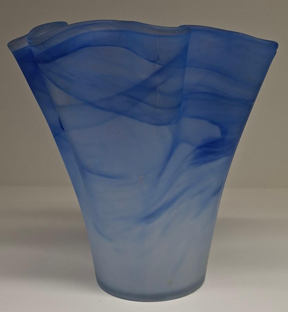 Bijzondere Zakdoekvaas Blauw Glas., Ophalen of Verzenden, Blauw, Glas