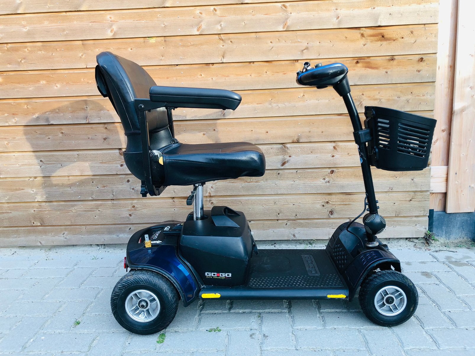 Opvouwbare reis scootmobiel Gogo 4wiel met GROTERE ACC., Ophalen of Verzenden, Zo goed als nieuw