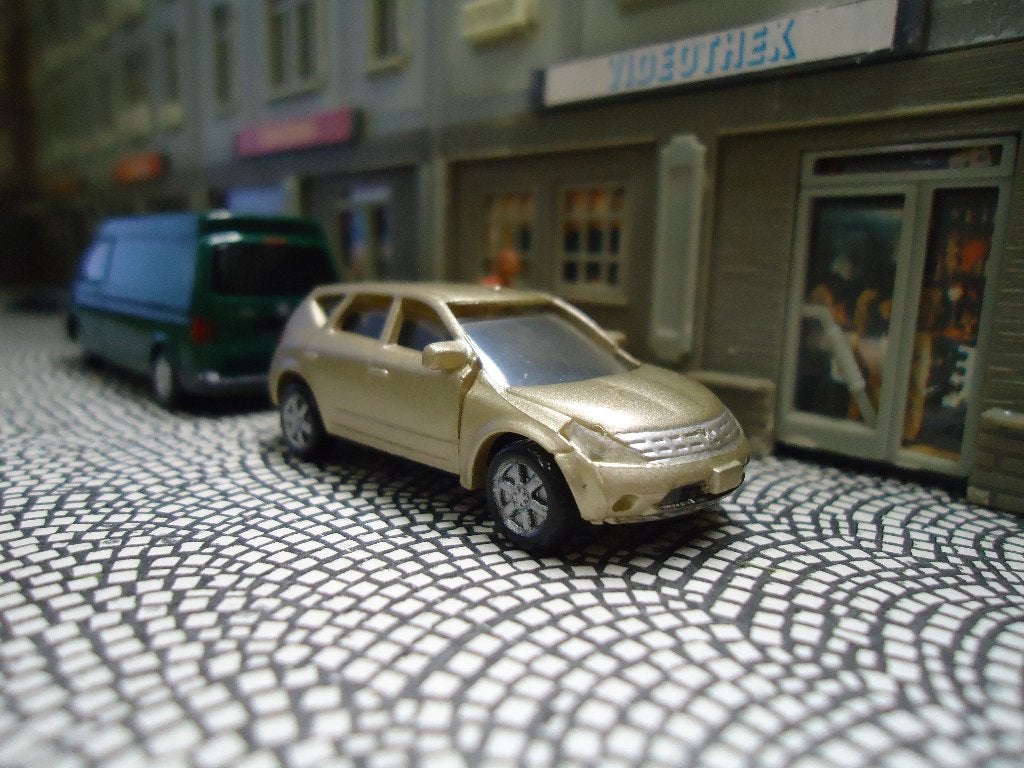 1:95 2002-2007 Nissan Muano Z50 goud-metallic, Ophalen of Verzenden, Zo goed als nieuw, Auto, Overige merken